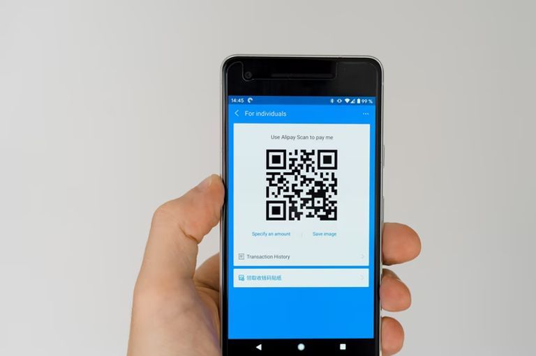 how a QR code can improve your restaurant business
